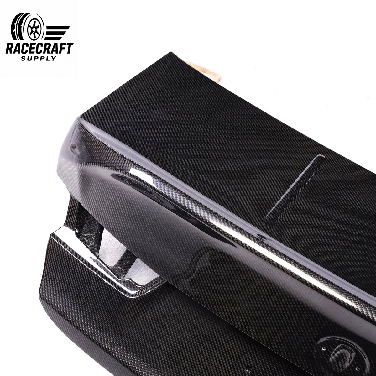 Coffre en carbone sec style CSL pour BMW M3 G80